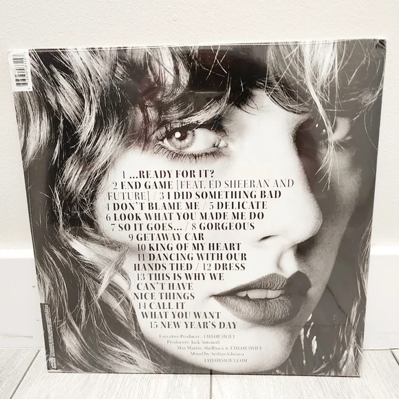 Taylor Swift Reputation 2LP Picture Disc Vinyl - Picture 2 of 3